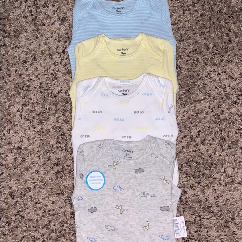 Set of 4 long sleeve Onesies